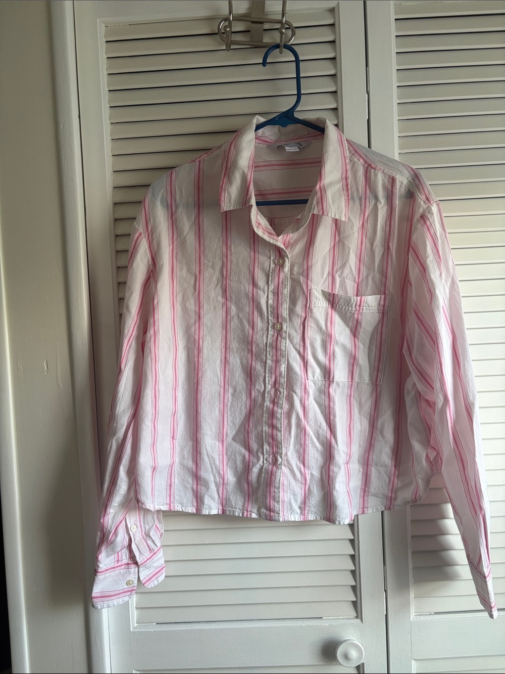 Old Navy White Cropped Shirt with Pink Stripes